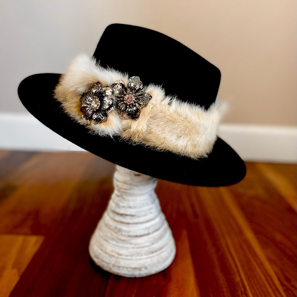 Custom made Wyoming Western women’s fashion hat with fur & vintage pin.